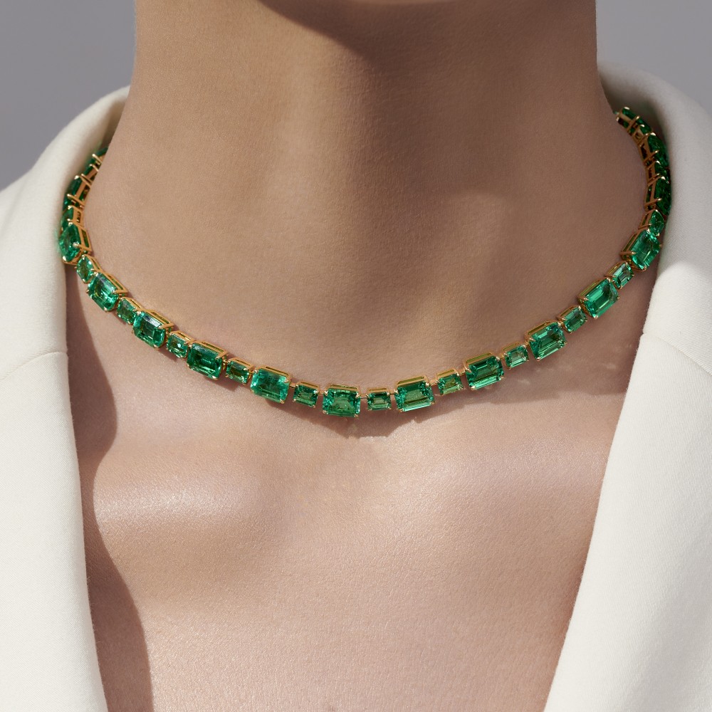 Transformable necklace, 18-carat yellow gold with emeralds