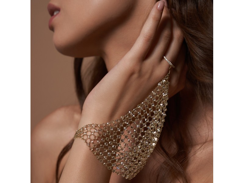 Diamond glove, 18k yellow gold with diamonds