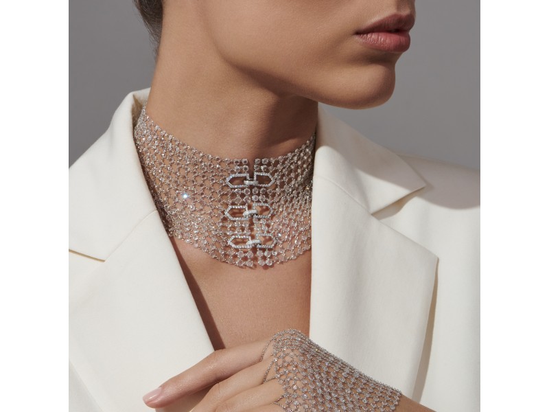Necklace, 18-carat white gold with diamonds