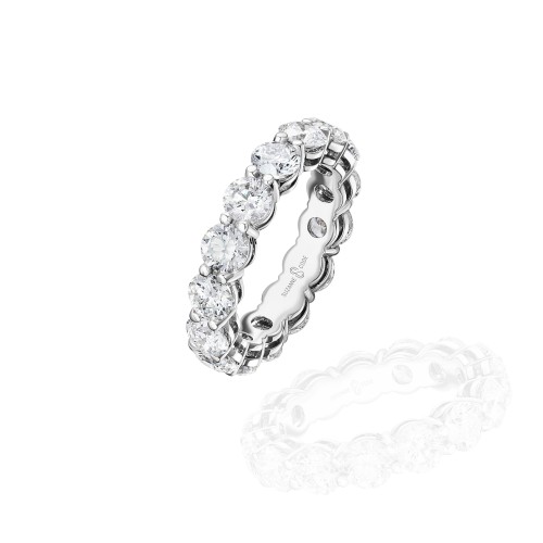 Ring, 18-carat white gold with diamonds