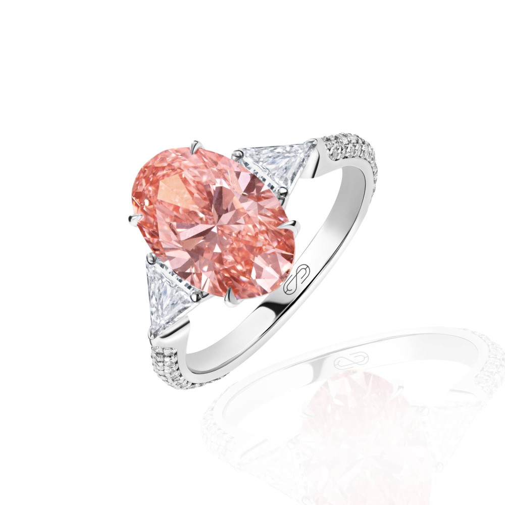 Ring, 18-carat white gold with pink diamonds