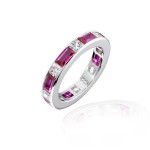 Ring, 18-carat white gold with diamonds and rubies