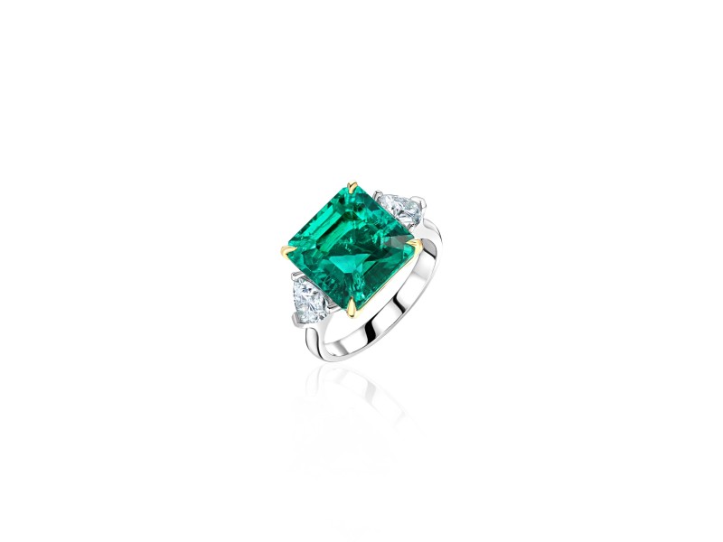 Ring 18-carat white gold with emeralds