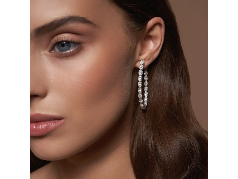 Earrings, 18-carat white gold with diamonds