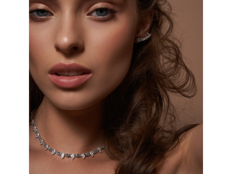 Necklace, 18-carat white gold with diamonds