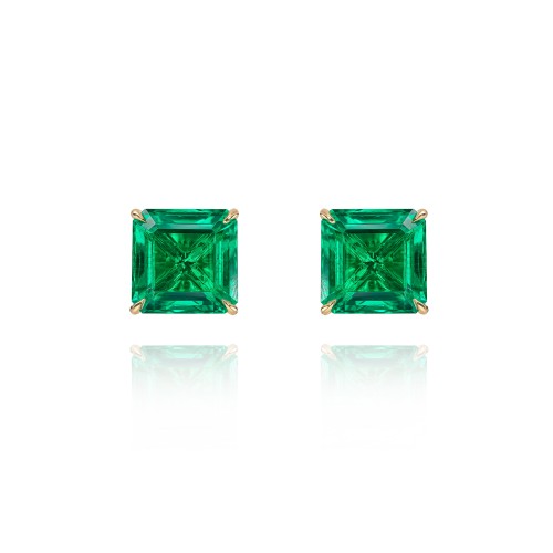 Earrings, 18-carat yellow gold with emeralds Earrings, 18-carat yellow gold with emeralds