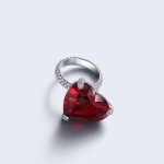 Ring, 18-carat white gold with diamonds and rubies