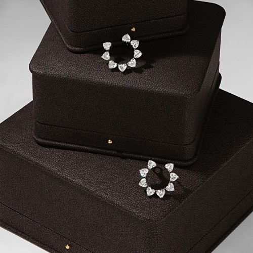 Earrings, 18-carat white gold with diamonds