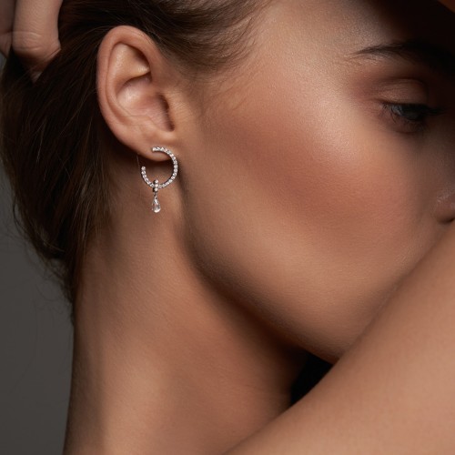 Earrings / Studs, 18-carat white gold with diamonds Earrings / Studs, 18-carat white gold with diamonds
