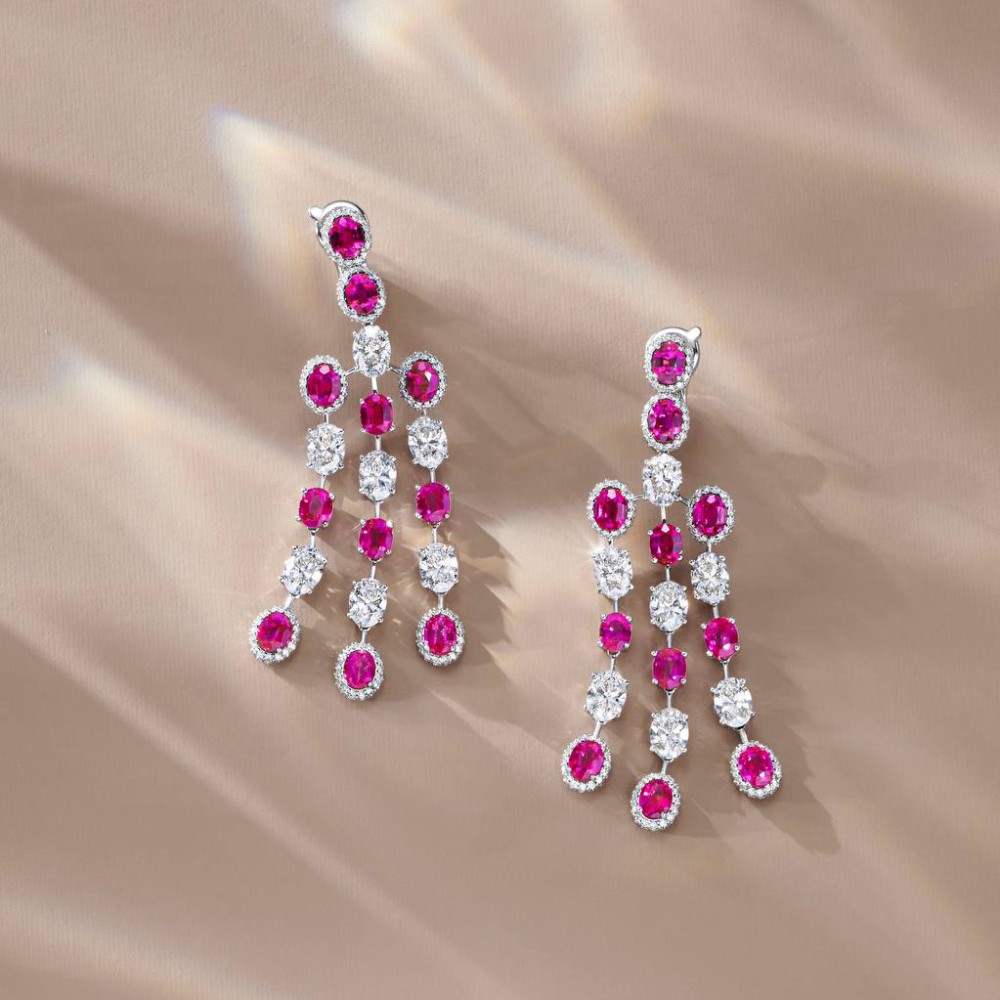 Earrings, 18-carat white gold with diamonds and rubies