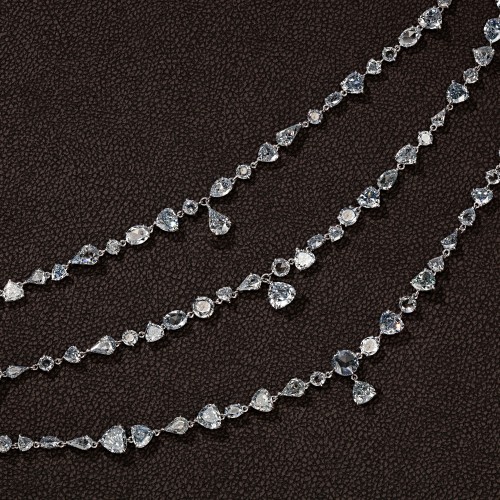 Necklace, 18-carat white gold with diamonds