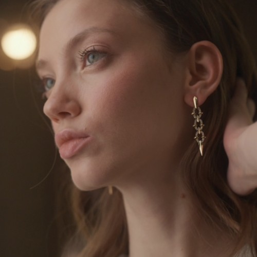 Earrings, 18-carat yellow gold with diamonds Earrings, 18-carat yellow gold with diamonds