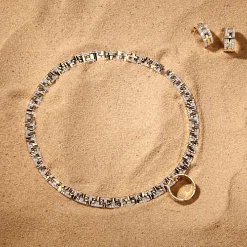 Necklace, 18-carat yellow gold with diamonds Necklace, 18-carat yellow gold with diamonds