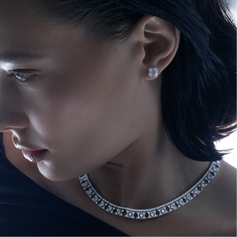 Колье, Белое золото 750 пробы с бриллиантами