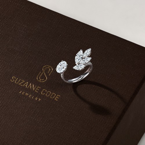 Ring, 18-carat white gold with diamonds Ring, 18-carat white gold with diamonds