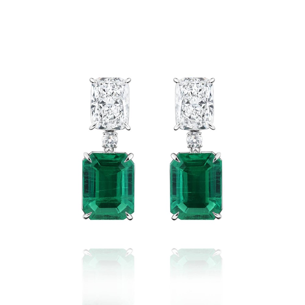 Earrings, 18-carat white gold with diamonds and emeralds