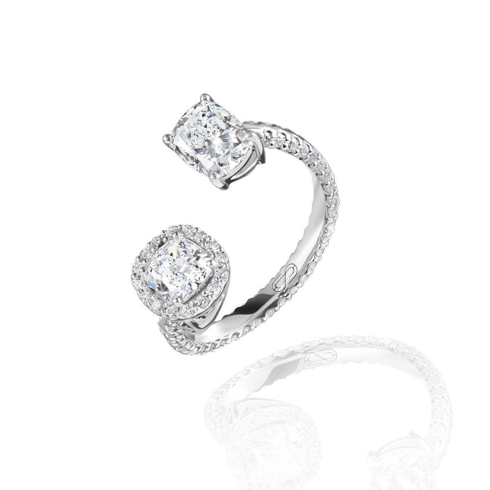 Ring, 18-carat white gold with diamonds