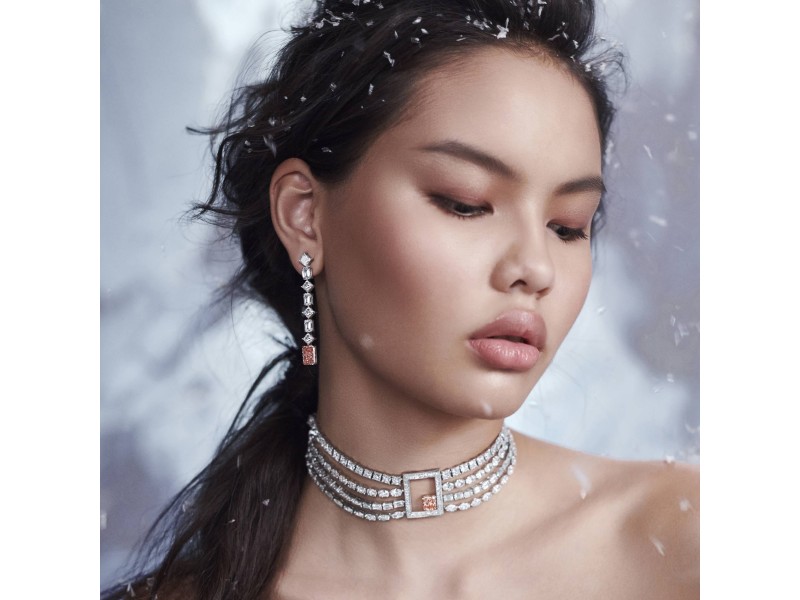 Necklace, 18-carat white gold with pink diamonds