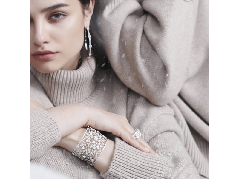 Bracelet, 18-carat white gold with diamonds