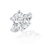Ring, 18-carat white gold with diamonds