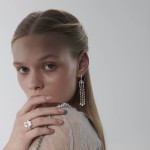 Earrings, 18-carat white gold with diamonds