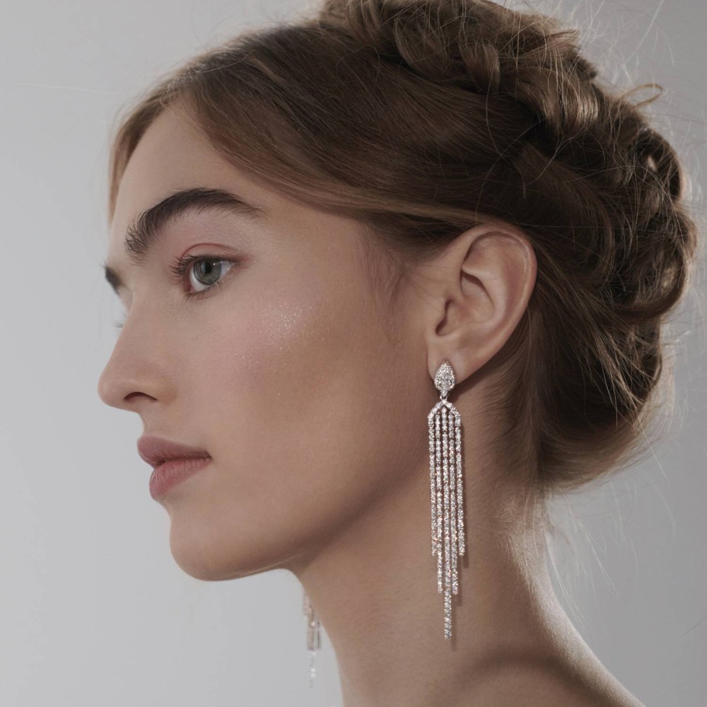 Earrings, 18-carat white gold with diamonds
