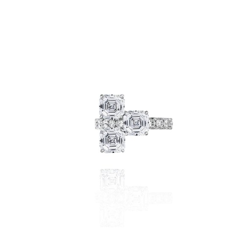 Kaff earring, 18-carat white gold with diamonds