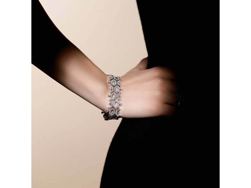 Bracelet, 18-carat white gold with diamonds