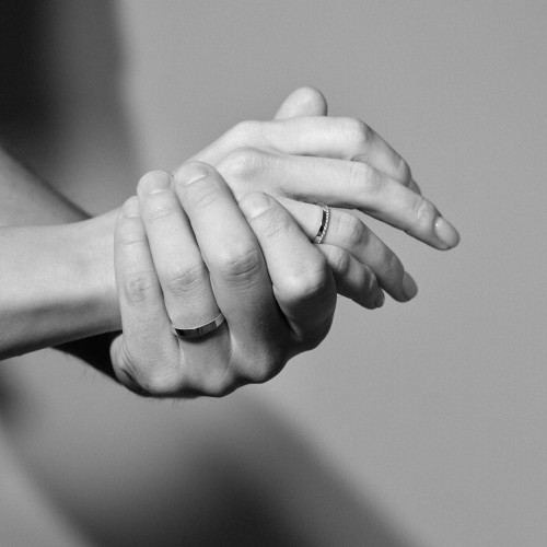 Wedding ring, 18-carat white gold with diamonds Wedding ring, 18-carat white gold with diamonds