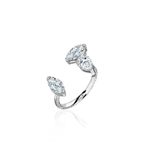 Ring, 18-carat white gold with diamonds