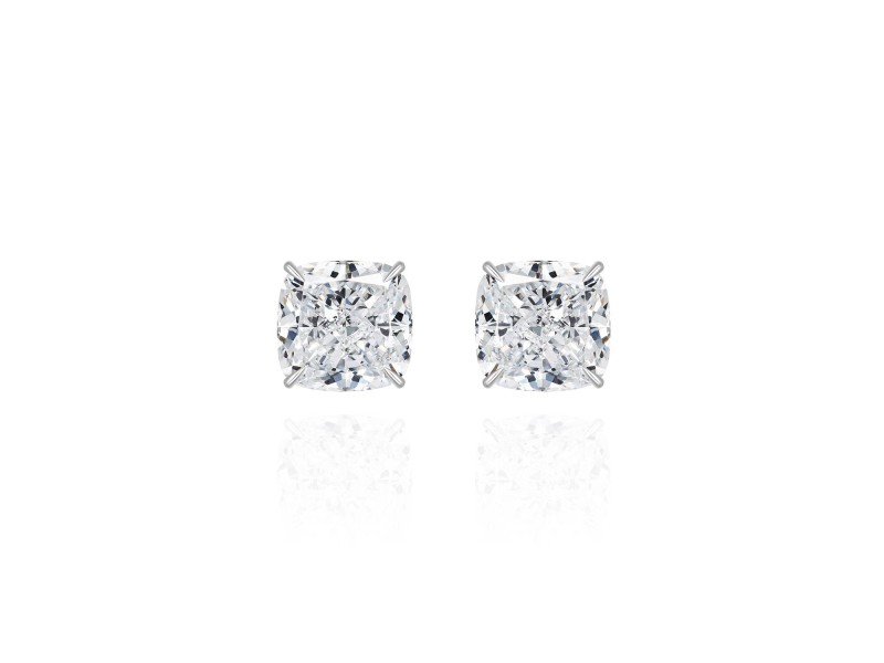 Stud earrings, 18-carat white gold with diamonds Stud earrings, 18-carat white gold with diamonds
