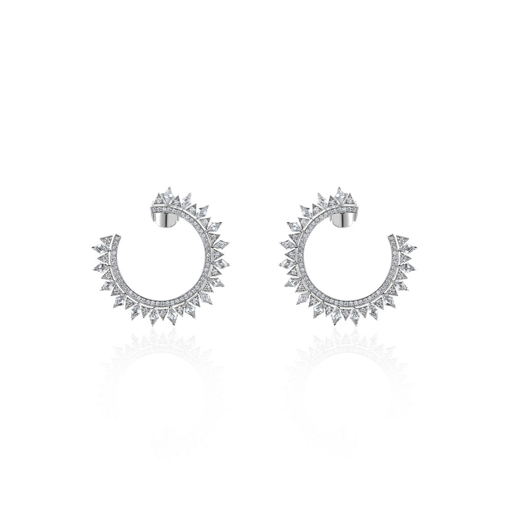 Earring, 18-carat white gold with diamonds