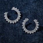 Earring, 18-carat white gold with diamonds