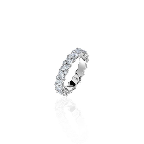 Ring, 18-carat white gold with diamonds