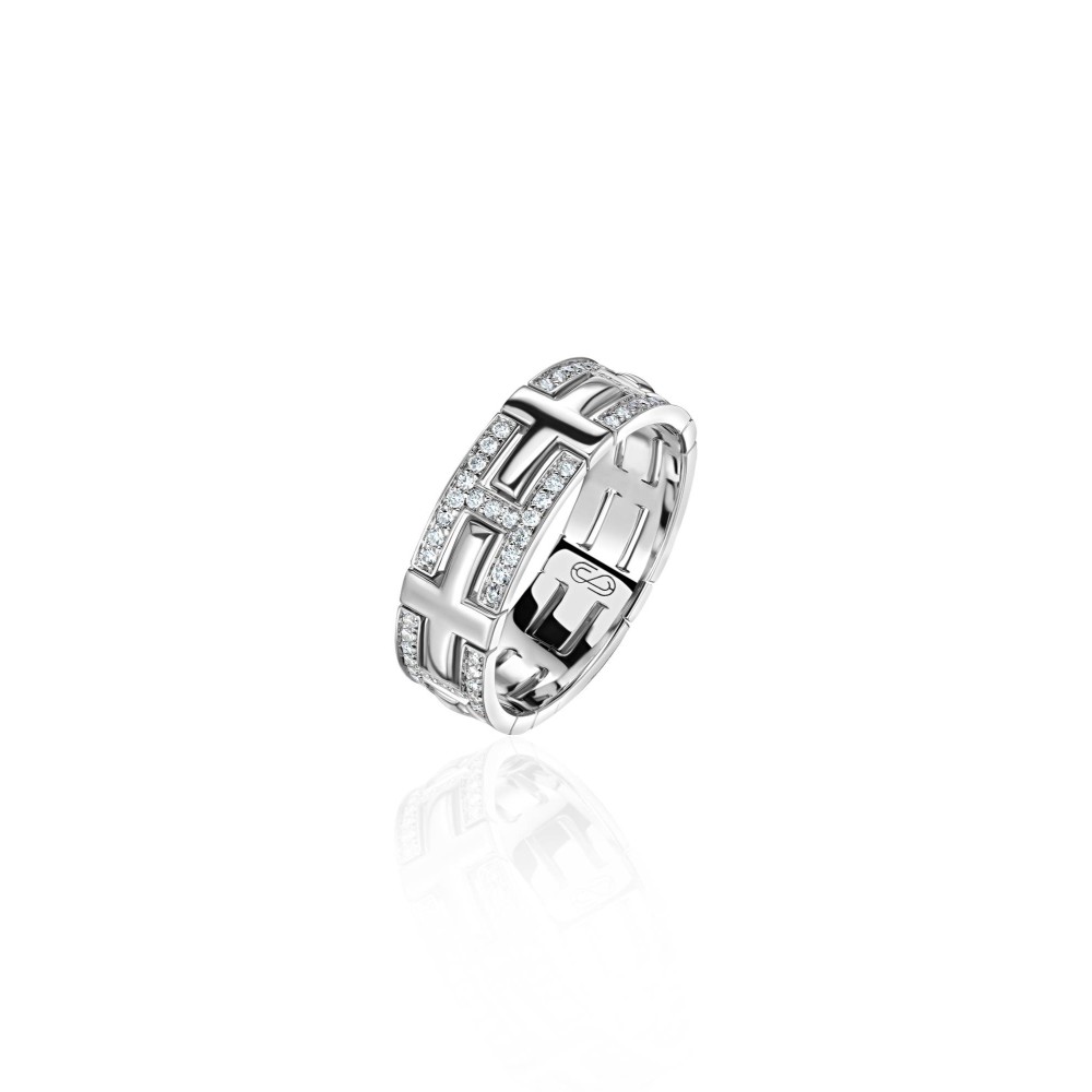 Ring, 18-carat white gold with diamonds