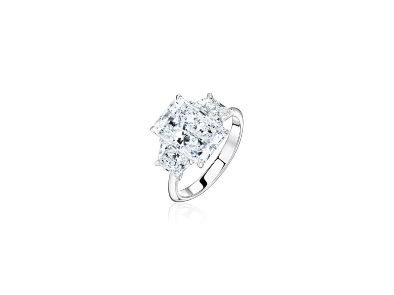 Ring 18-carat white gold with diamonds