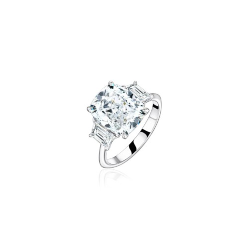 Ring 18-carat white gold with diamonds