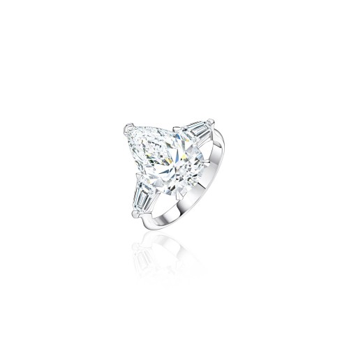 Ring 18-carat white gold with diamonds Ring 18-carat white gold with diamonds