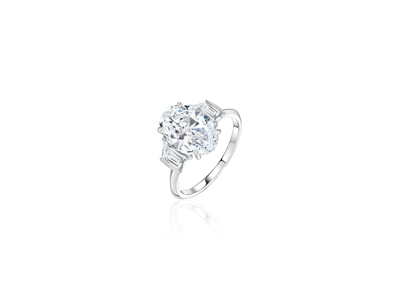 Ring 18-carat white gold with diamonds