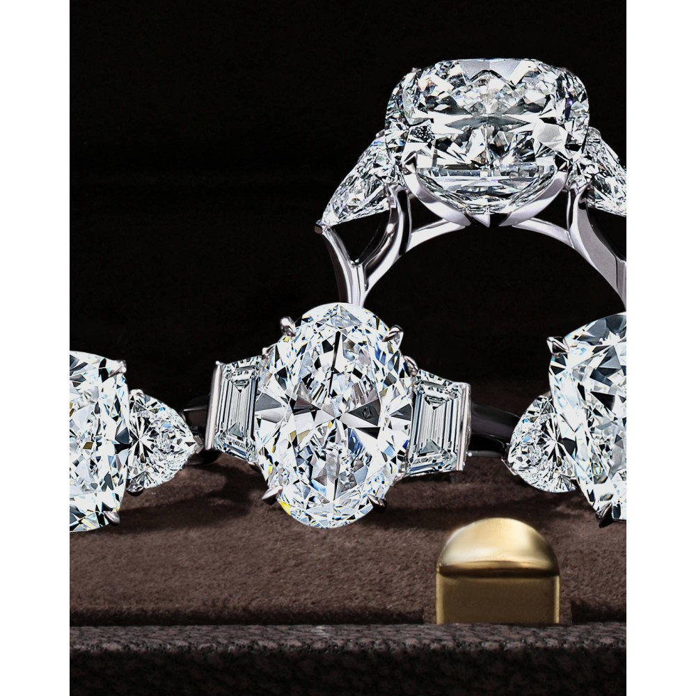 Ring 18-carat white gold with diamonds