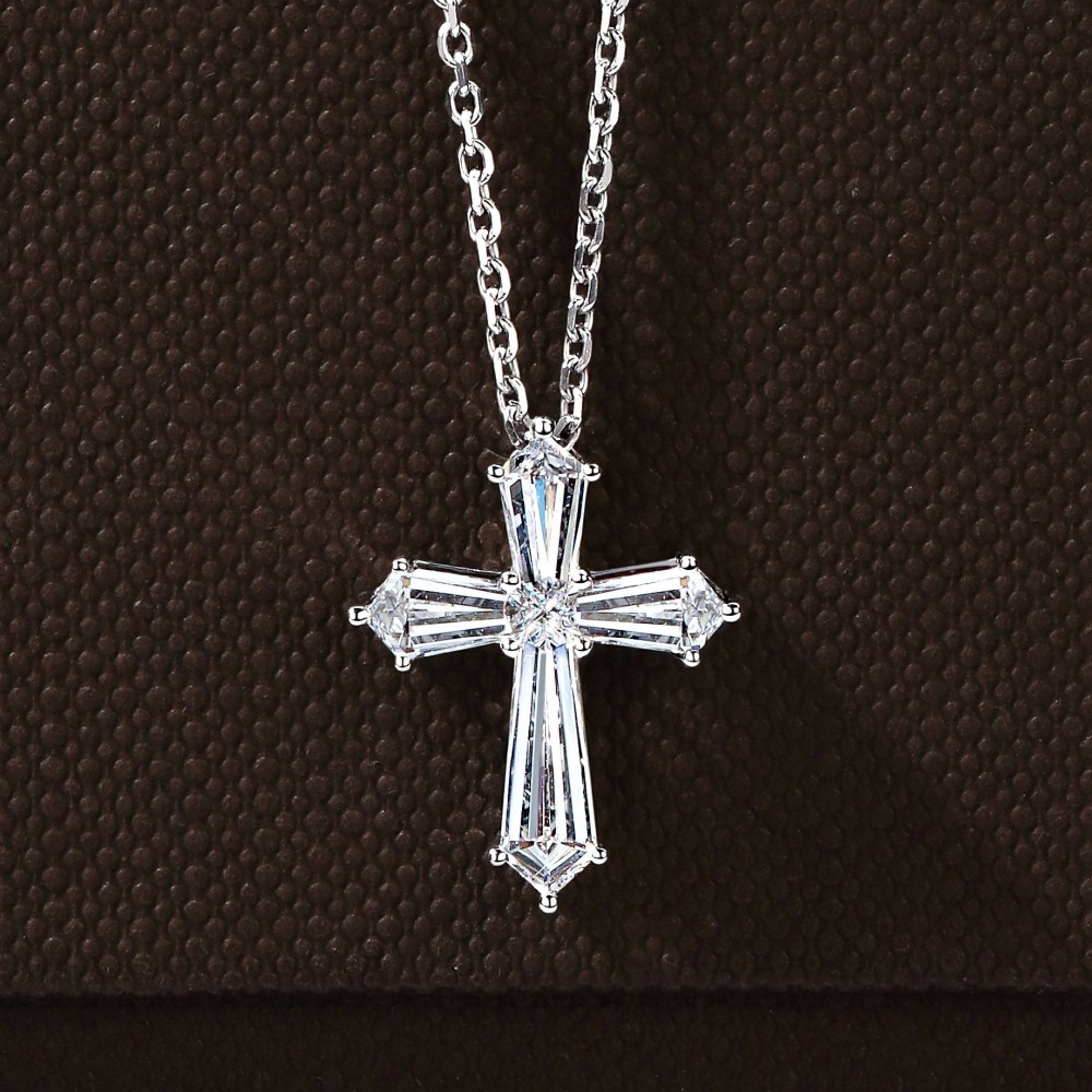 Necklace, 18-carat white gold with diamonds