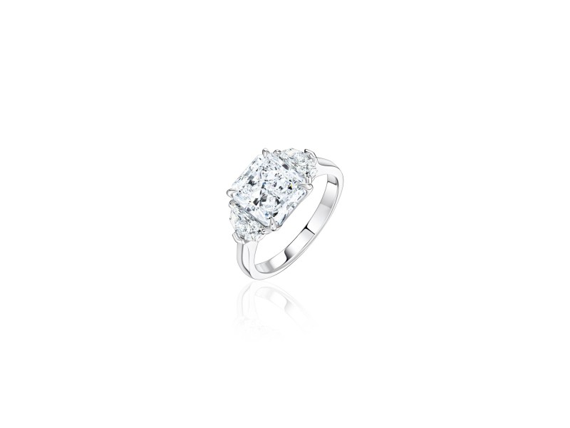Ring 18-carat white gold with diamonds