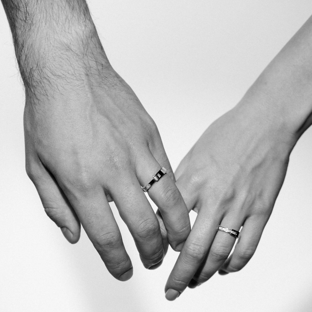 Мужское обручальное кольцо с секретом, Белое золото 750 пробы с бриллиантами