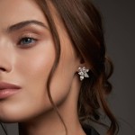 Earring, 18-carat white gold with diamonds