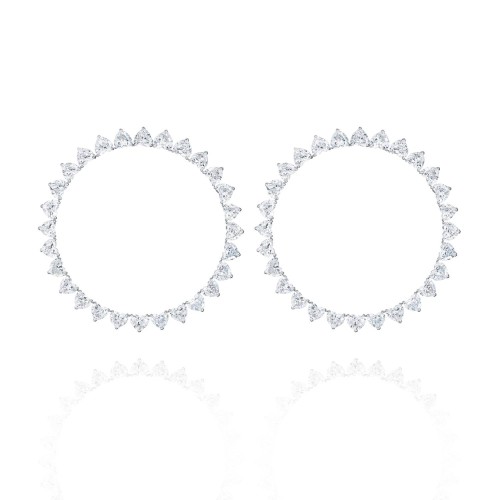 Earrings, 18-carat yellow gold with diamonds Earrings, 18-carat yellow gold with diamonds