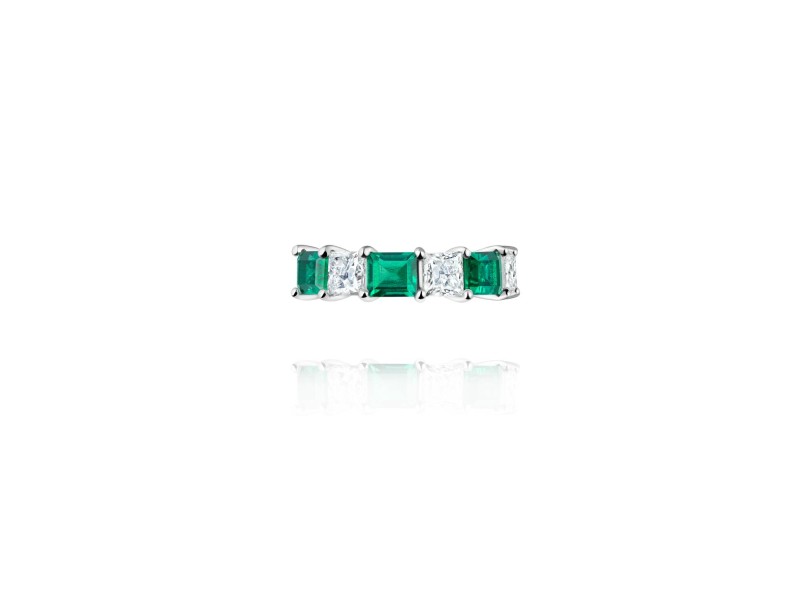 Kaff earring, 18-carat white gold with diamonds and emeralds