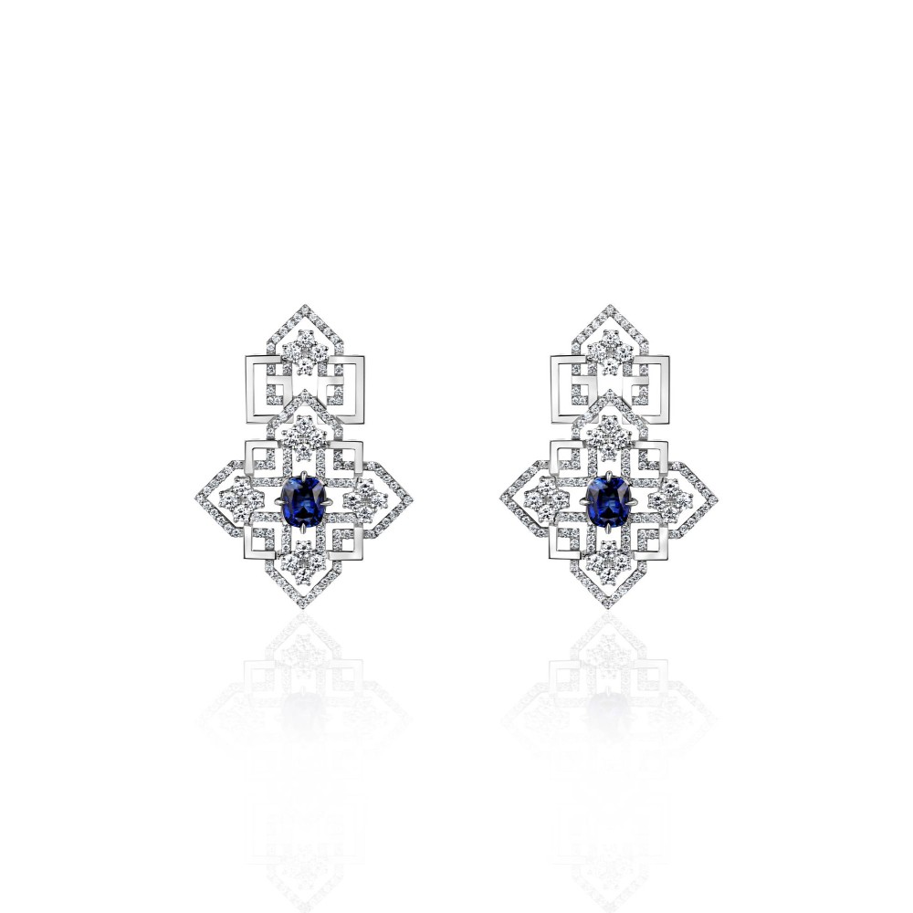 Earring 18-carat White gold with diamonds and sapphire