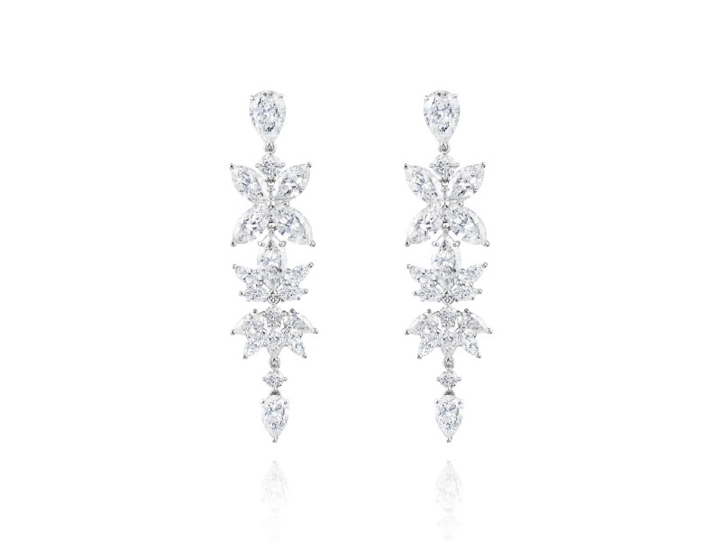 Earrings, 18-carat white gold with diamonds