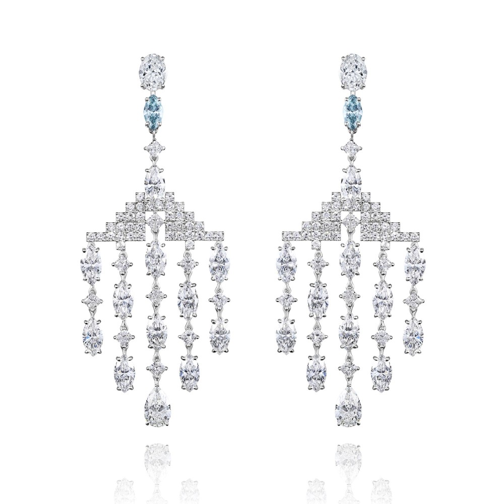 Earrings, 18-carat white gold with diamonds