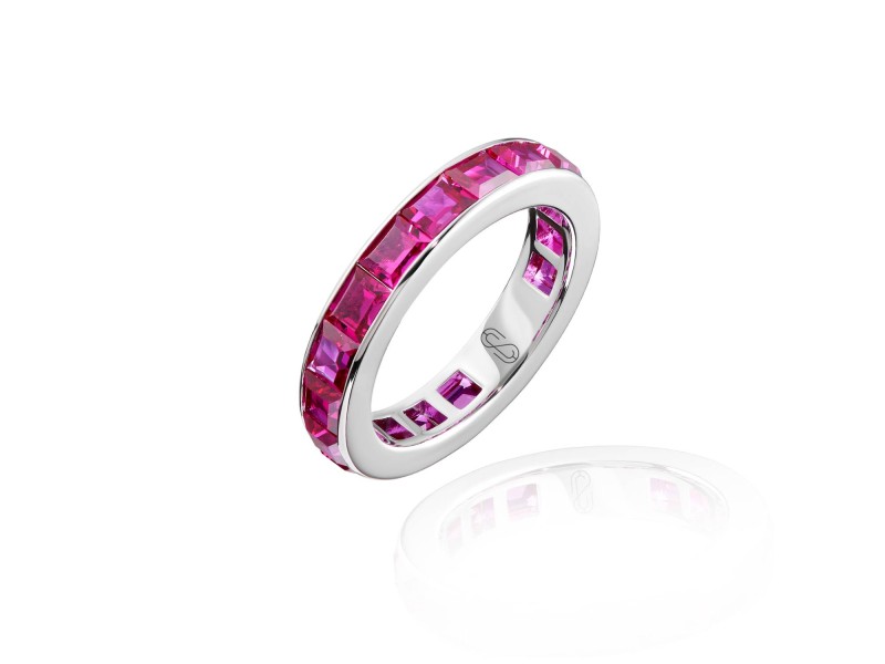 Ring, 18-carat white gold with rubies